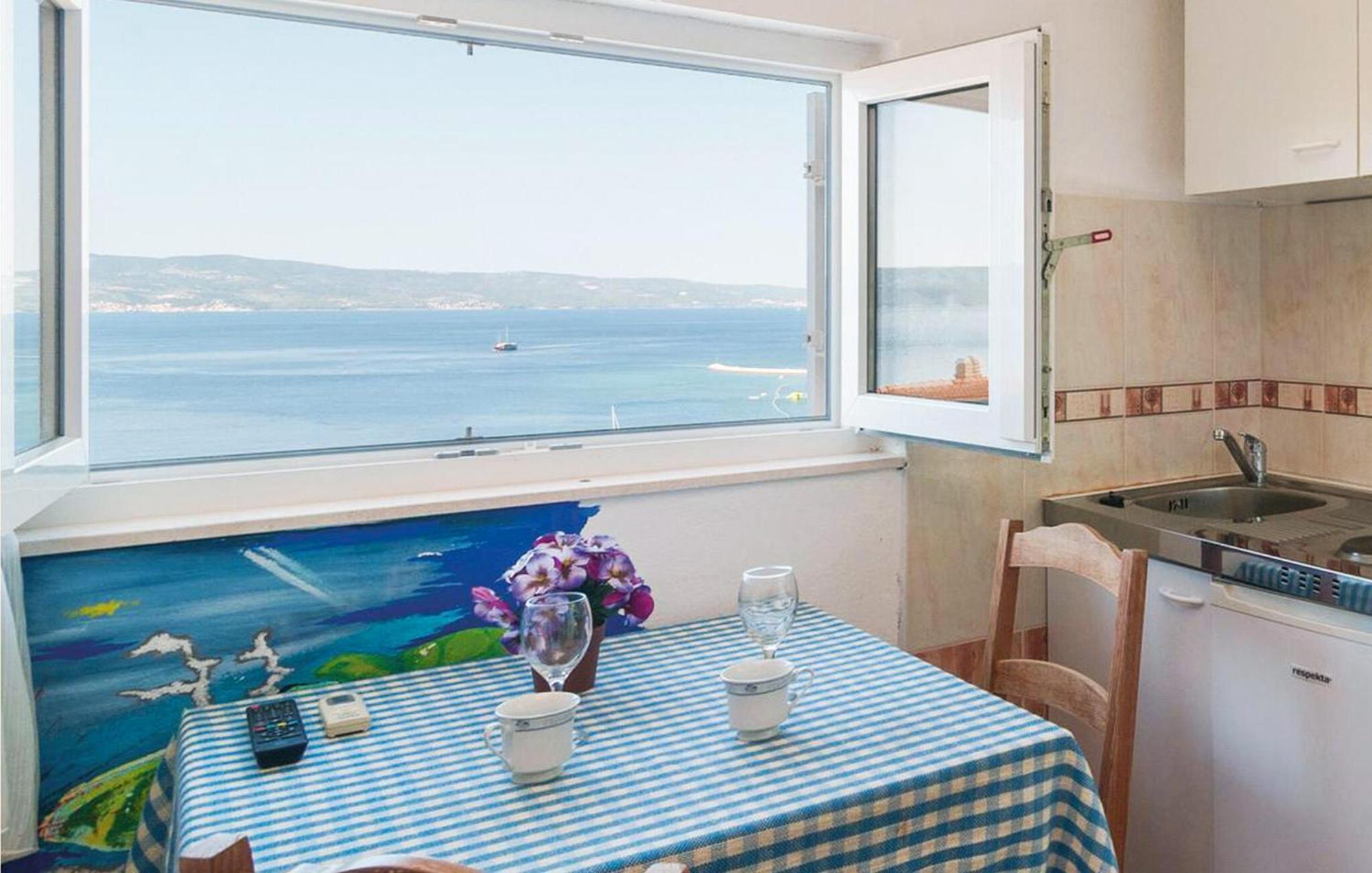 Gorgeous Apartment In Omis With House Sea View Exteriér fotografie
